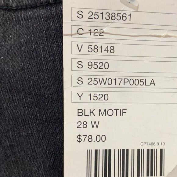 NWT BDG Urban Outfitters High Rise Cigarette Jeans — Size 28W x 30L - Picture 5 of 13